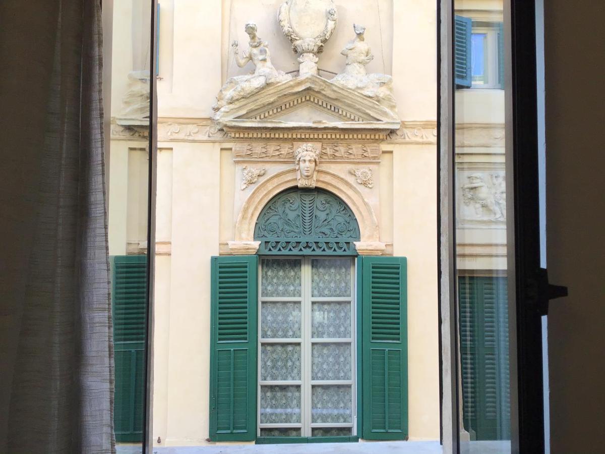 A Due Passi Da Giulietta-Casa Capuleti Apartment เวโรนา ภายนอก รูปภาพ