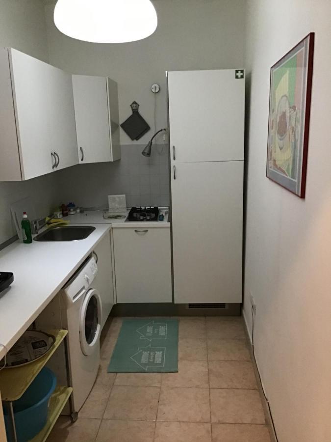 A Due Passi Da Giulietta-Casa Capuleti Apartment เวโรนา ภายนอก รูปภาพ