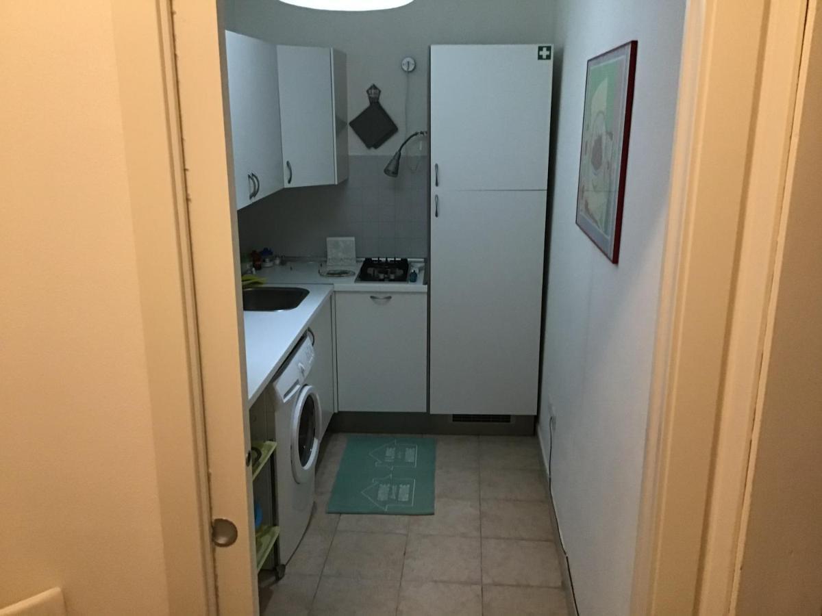 A Due Passi Da Giulietta-Casa Capuleti Apartment เวโรนา ภายนอก รูปภาพ